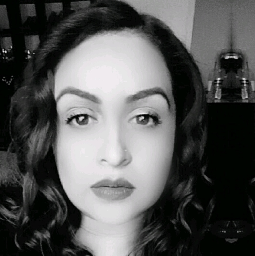 Meet your Posher, Gabriela